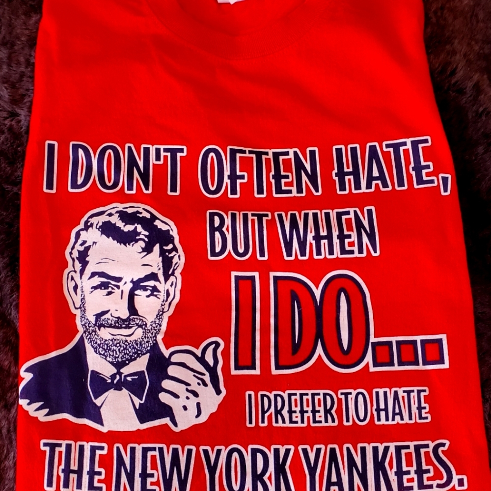 Anti-Yankees men's medium (M) shirt, new